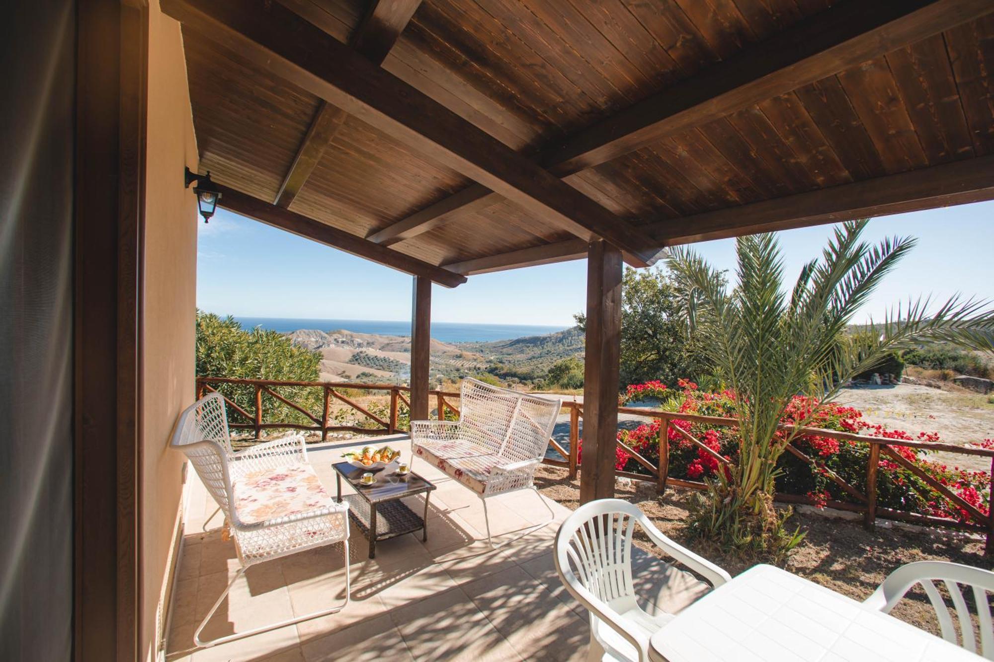 Calami - Villa Romeo - Private Apartments With Pool, Seaview & Olive Grove Santa Caterina Dello Ionio Marina Kültér fotó