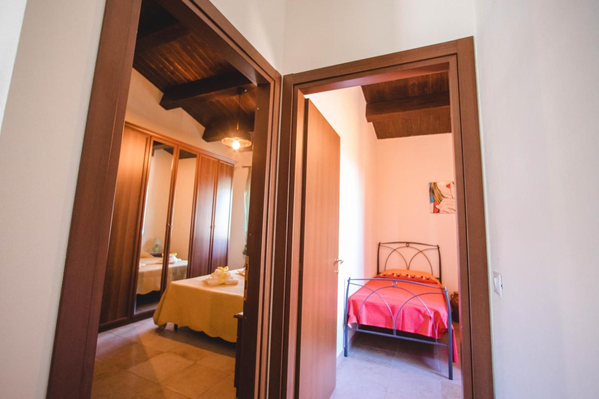 Calami - Villa Romeo - Private Apartments With Pool, Seaview & Olive Grove Santa Caterina Dello Ionio Marina Kültér fotó
