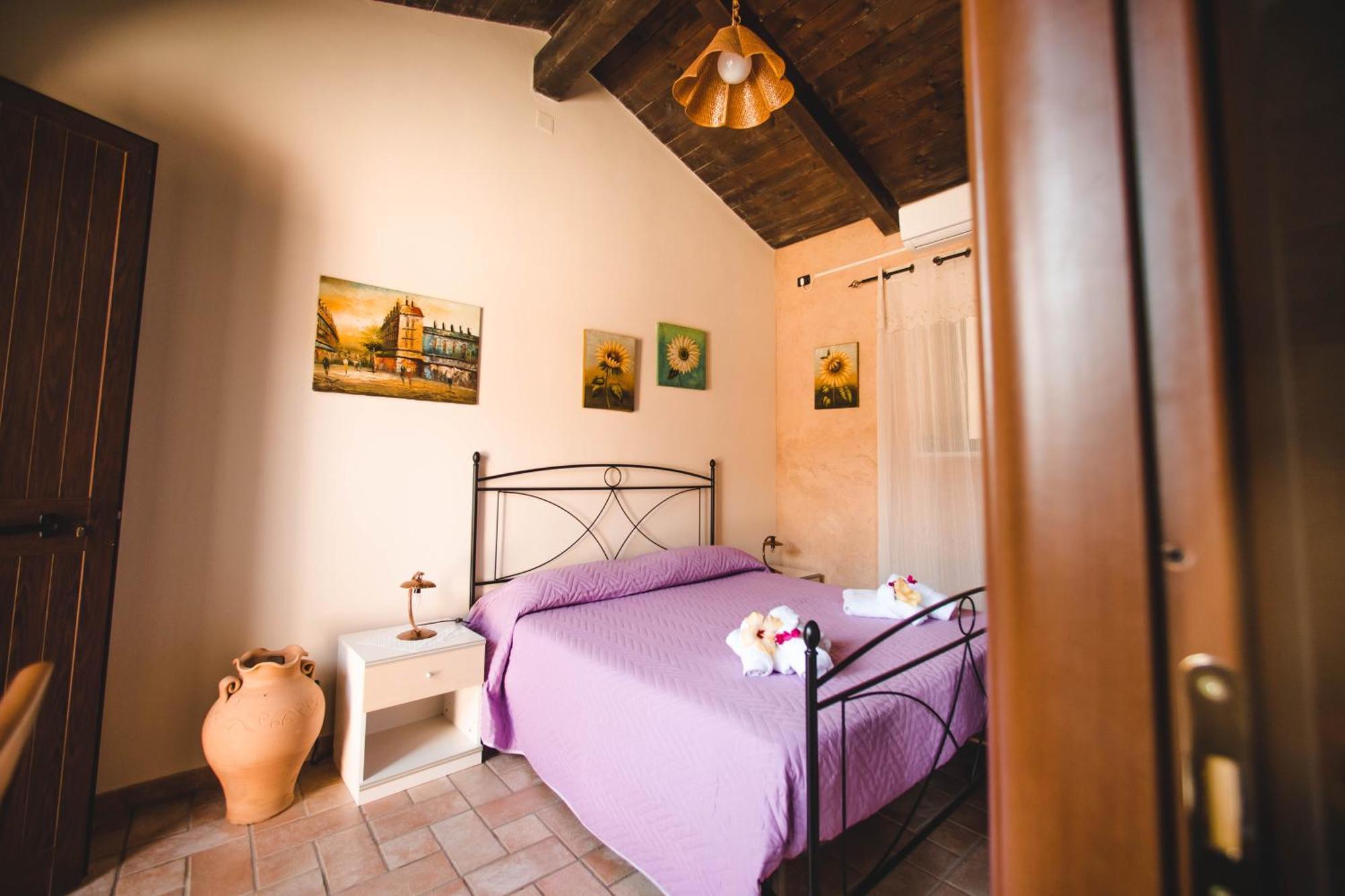 Calami - Villa Romeo - Private Apartments With Pool, Seaview & Olive Grove Santa Caterina Dello Ionio Marina Kültér fotó