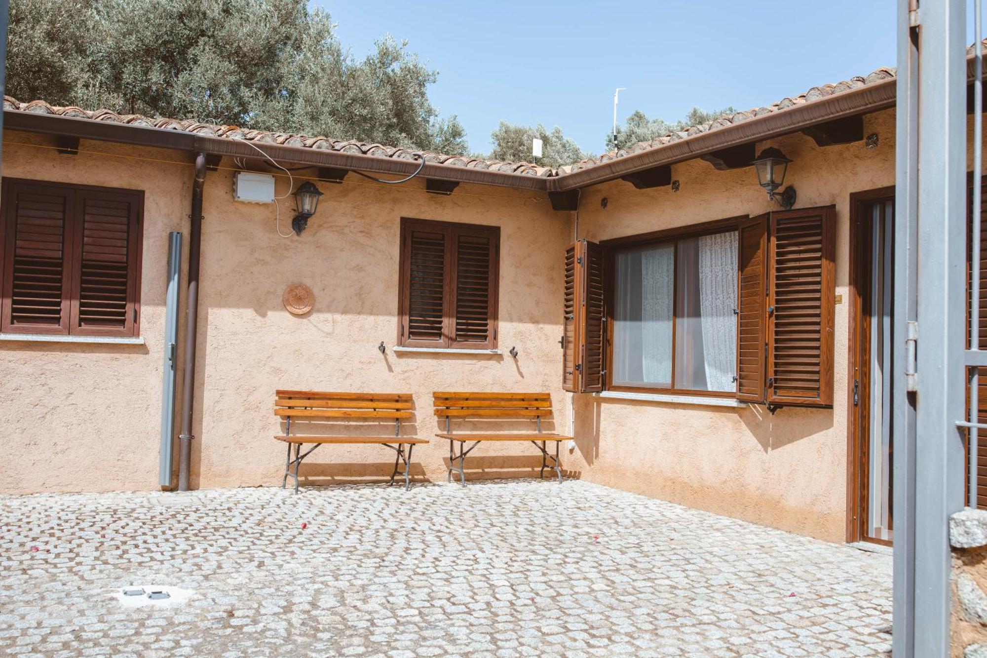 Calami - Villa Romeo - Private Apartments With Pool, Seaview & Olive Grove Santa Caterina Dello Ionio Marina Kültér fotó