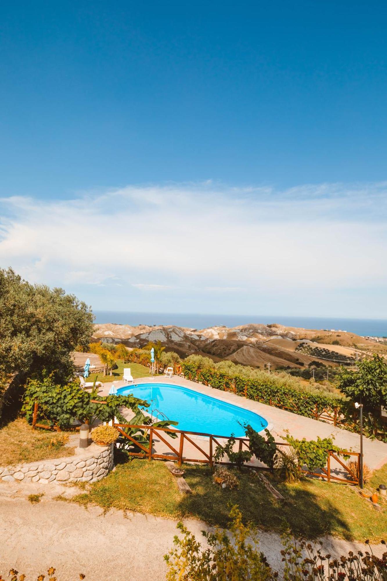 Calami - Villa Romeo - Private Apartments With Pool, Seaview & Olive Grove Santa Caterina Dello Ionio Marina Kültér fotó